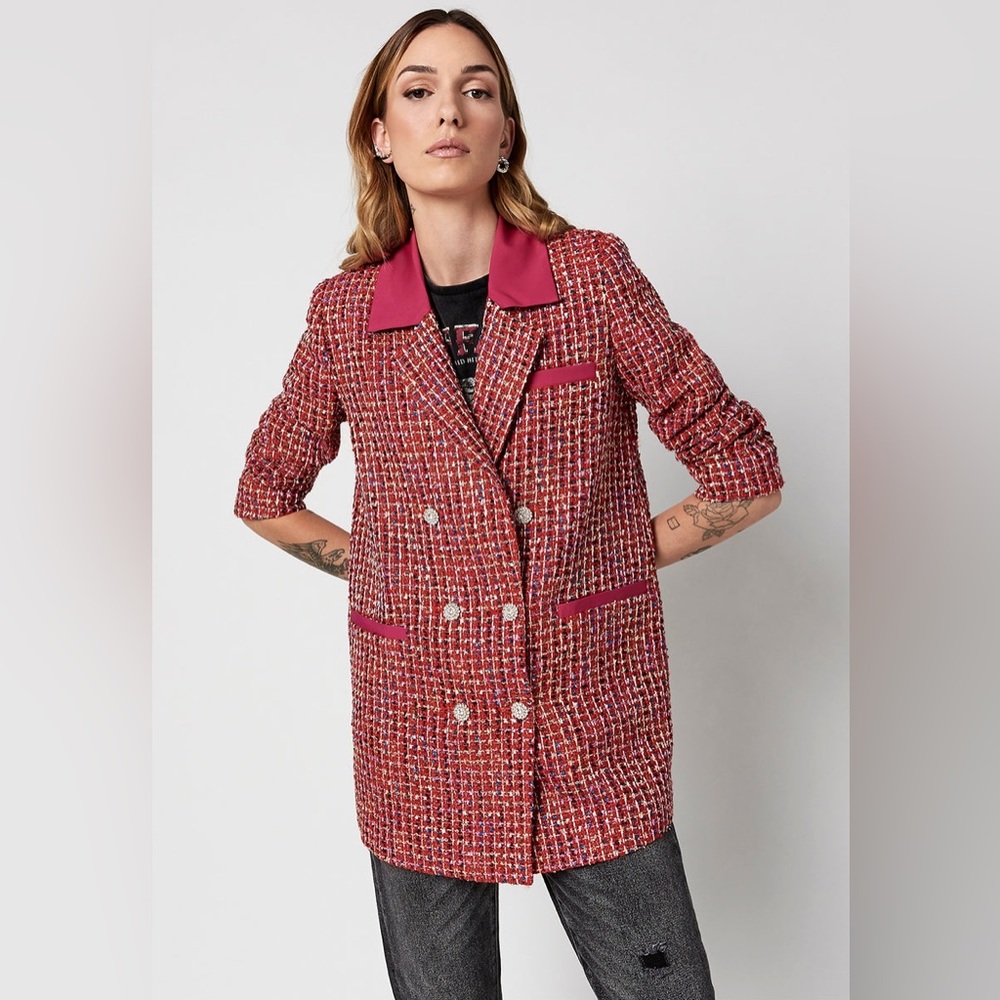 [Buffalo] classic boxy blazer in a textured weave with tonal trim size Small